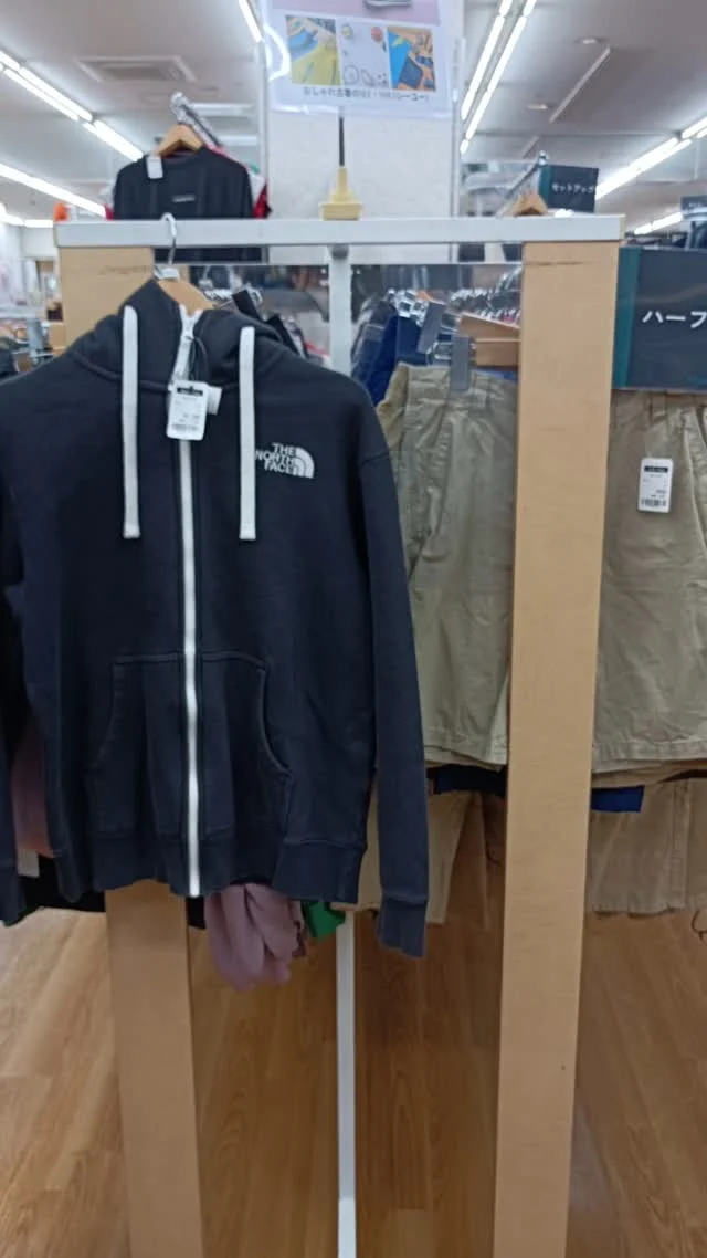 滋賀県古着　See・You堅田店👔

THE NORTH FACEのおすすめパーカー💫

買取もお待ちしております✨️

ご来店お待ちしております🥰

#おしゃれ古着のseeyou #古着 #thenorthface